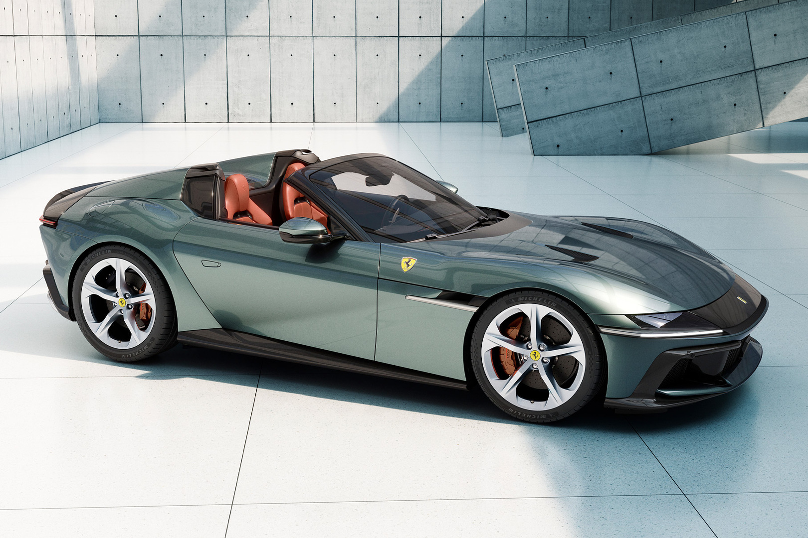 Просто фантастика: всё, что надо знать про новый Ferrari 12Cilindri2