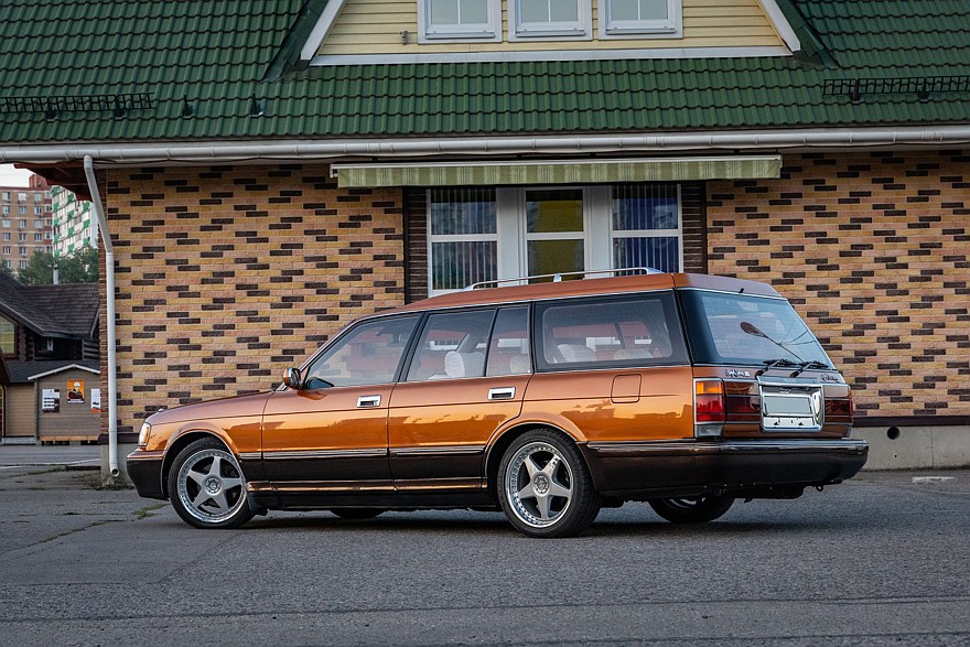 Рама, JZ и богатейшая комплектация: опыт владения Toyota Crown VIII 1992 года16