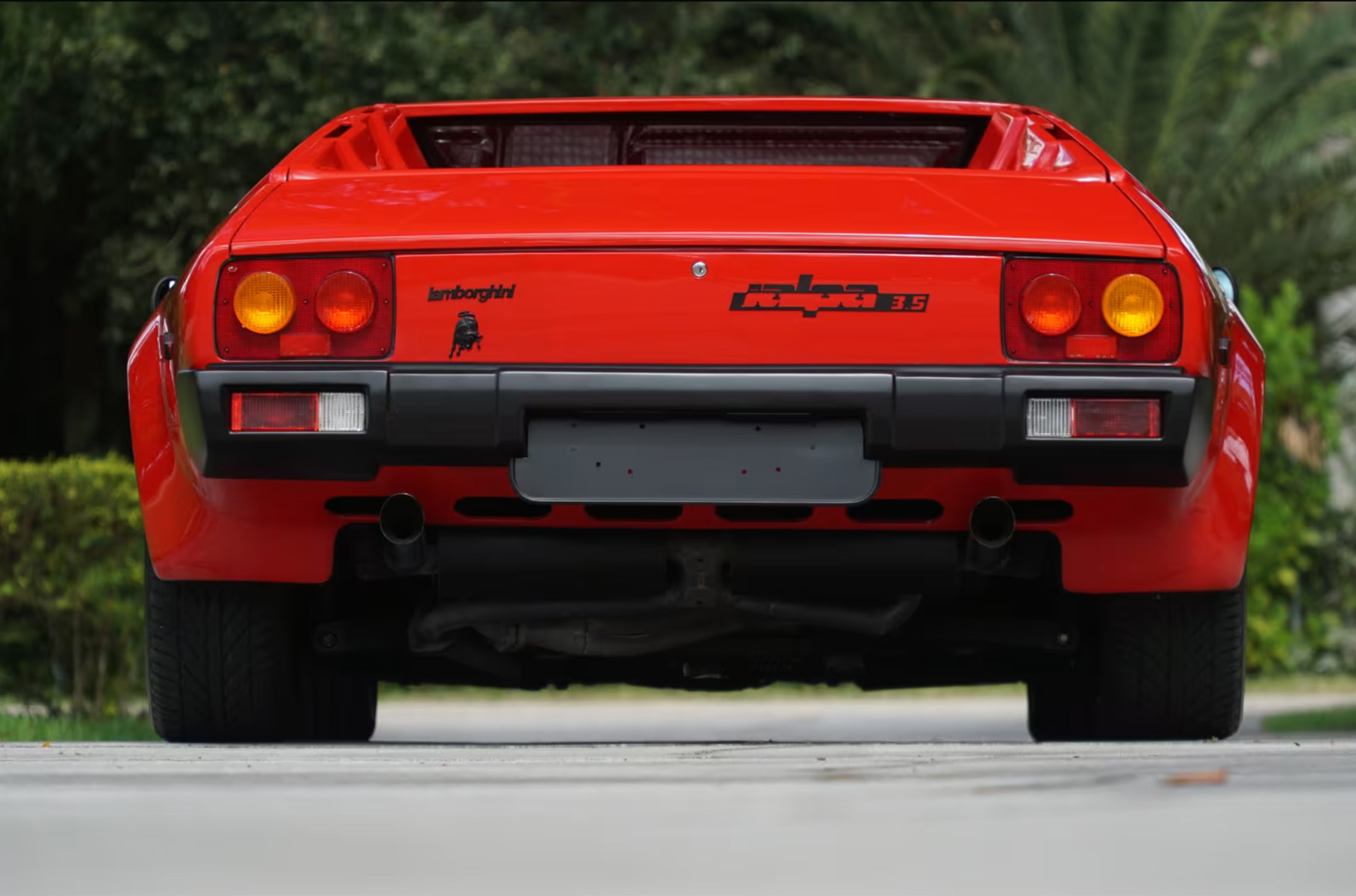 С молотка пустят редкий 40-летний Lamborghini в кузове тарга4