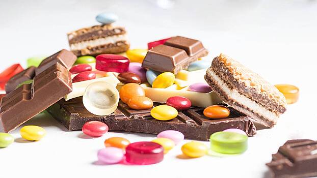 Со вкусом онкологии: в каких сладостях содержатся канцерогены
