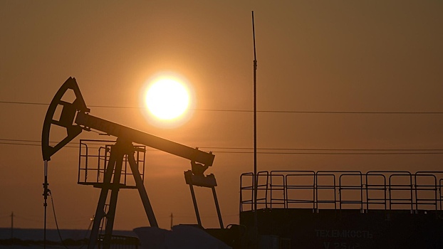 Стоимость нефти Brent упала до минимума за два месяца