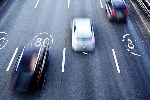 Страховщики установили, с каким стажем водители чаще всего попадают в аварии