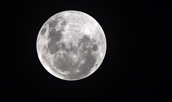 Ученые улучшили метод обнаружения редкого изотопа в лунных образцах