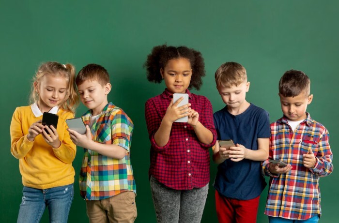 Учёные объяснили, изменяют ли социальные сети мозг детей1