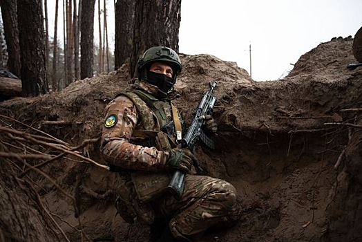 Власти Украины решили построить 10 тыс. км заграждений вдоль линии фронта
