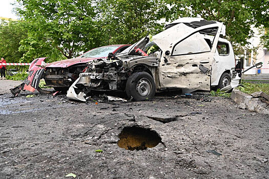 В Белгороде после атак ВСУ горят таунхаус и припаркованные машины