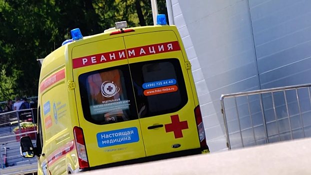 Подросток съел бутерброд и попал в реанимацию в Петербурге