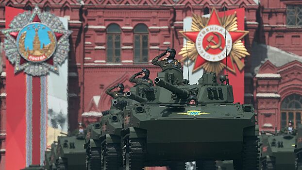 Военная техника прибыла на Тверскую улицу для репетиции парада Победы