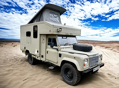 Военный медицинский Land Rover Defender восстановлен после боя и превращен в кемпер