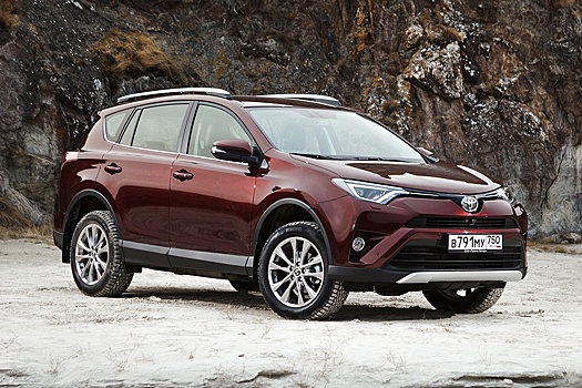 Эксперт рассказал, какой кроссовер Toyota RAV4 покупать на вторичном рынке