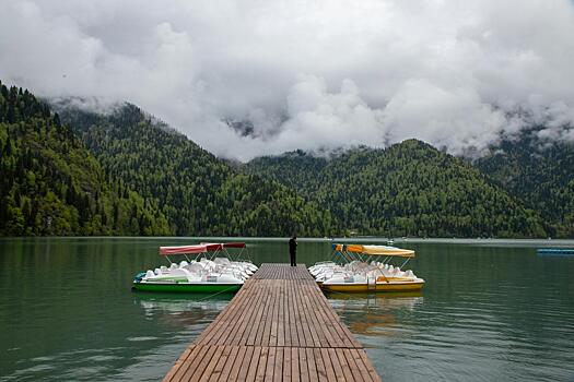 Десять причин посетить Абхазию этим летом: как спланировать отдых и не разориться