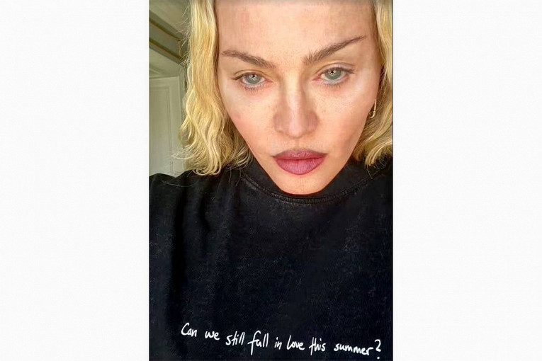 65-летняя Мадонна показала лицо без фильтров и фотошопа1