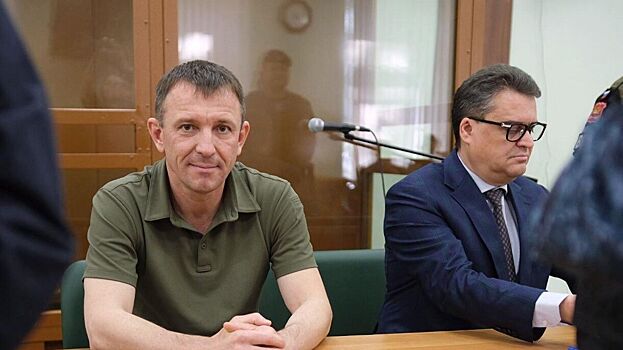 Адвокат Попова назвал возможной отправку генерала на СВО