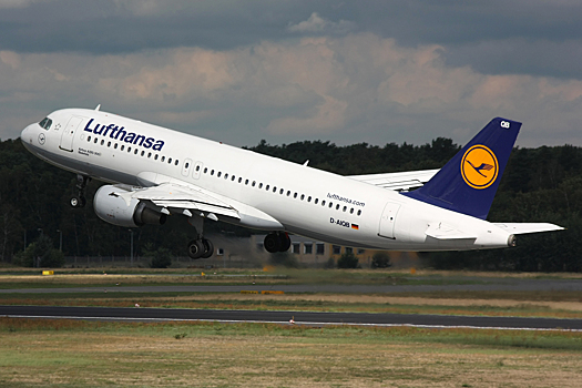 Lufthansa вернет бесплатные чай и кофе на борту