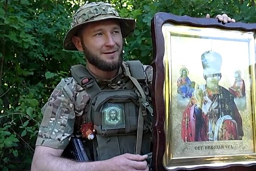 Боец ВС РФ "Чех", спасая икону, попал в центр разрыва "кассеты" и выжил