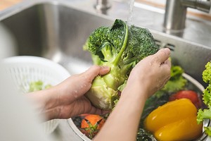 Чем мыть фрукты и овощи: эффективные средства и методы0