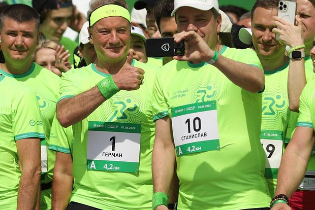 Герман Греф пробежал «Зеленый марафон»1