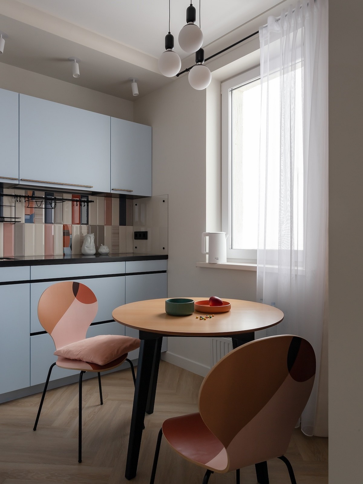 Интерьер для молодоженов: как дизайнер оформила первую квартиру 43 кв. м для семьи15
