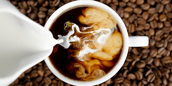 Ученые выяснили, как взаимодействуют молоко и кофе