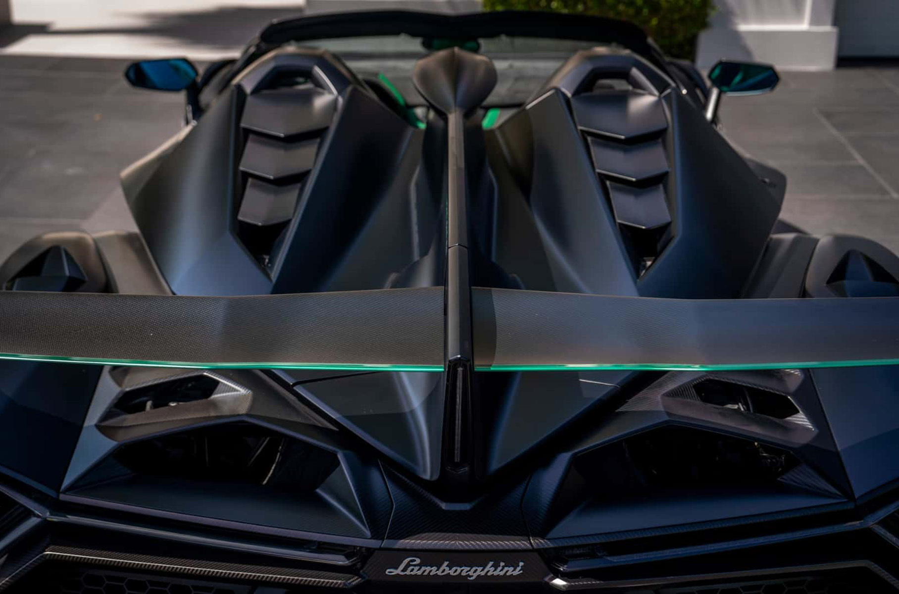 Lamborghini Veneno стал самым дорогим автомобилем, проданным в интернете4