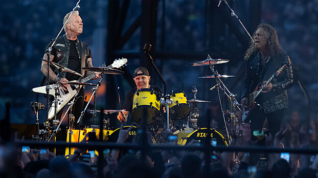Metallica выложили видео с концерта в Мюнхене, на котором был ливень с грозой