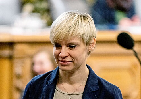 Немецкий депутат объяснила, почему переехала в Россию с детьми