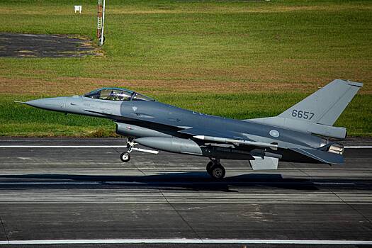 Нидерланды отложили поставку Украине истребителей F-16