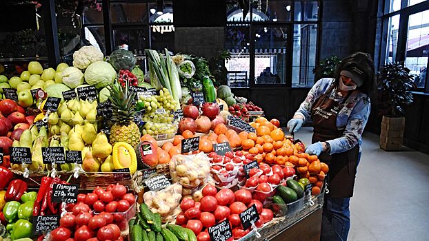 Нутрициолог рассказал, как защититься от пестицидов в овощах и фруктах