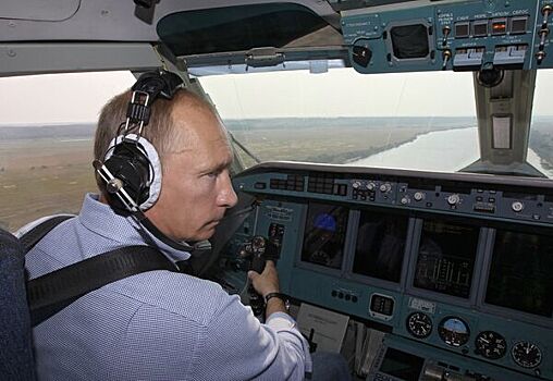 Песков рассказал, какими самолетами пользуется Путин