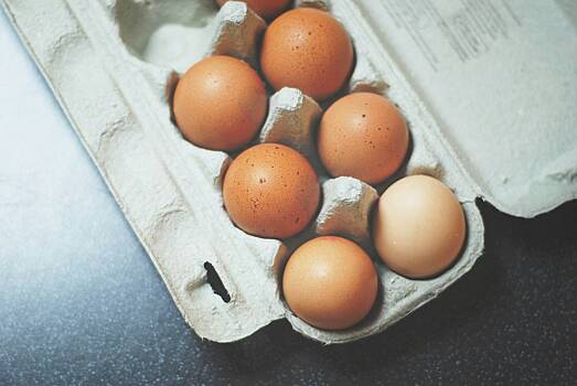 Диетолог призвал не демонизировать яйца