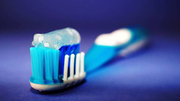 Эксперт дал совет по выбору зубной пасты