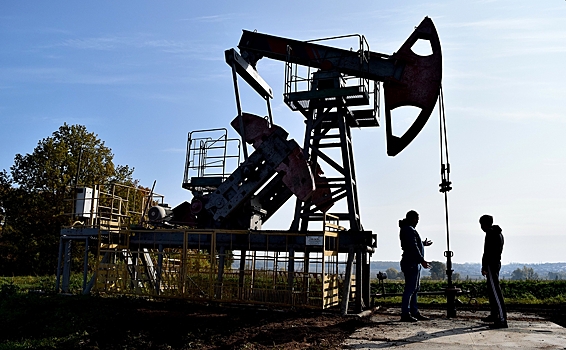 Стоимость нефти Brent превысила 85 долларов за баррель