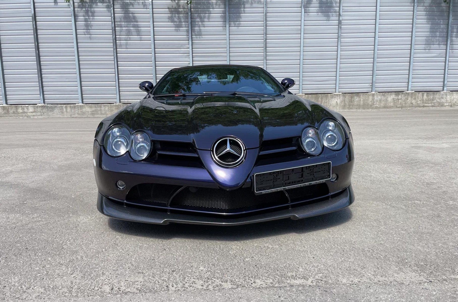 В Москве продают редчайший Mercedes-Benz SLR McLaren. Очень дорого4