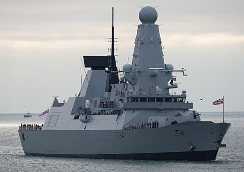 В Великобритании оценили сообщения об ударе хуситов по эсминцу