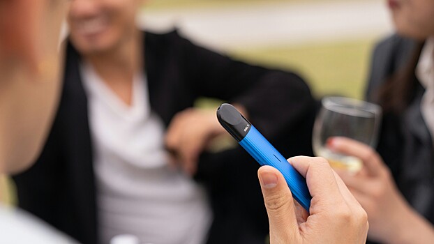 В ВОЗ назвали вейпы и электронные сигареты «новой угрозой»‎ для поколения Z