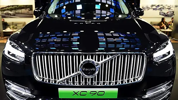 Volvo EX30 отзывает электромобили из-за сбоя в спидометре