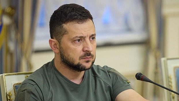 Зеленского обвинили в массовой гибели украинцев на фронте