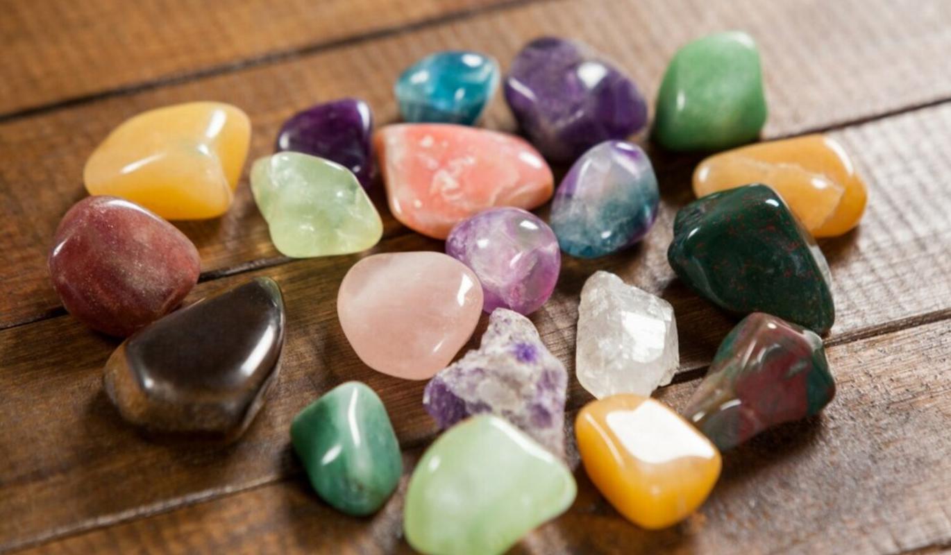 5 амулетов для любви: эти камни помогут наладить отношения и улучшат сексуальную жизнь