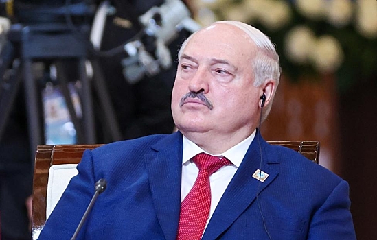 Лукашенко заявил об отводе украинских сил от границы с Белоруссией
