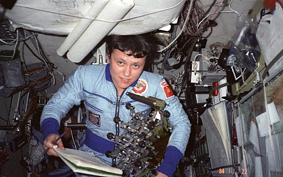 Как Светлана Савицкая стала первой женщиной в открытом космосе