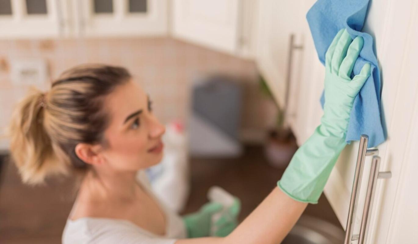 Несколько ошибок, которые делают уборку в доме бесполезной: берите на вооружение