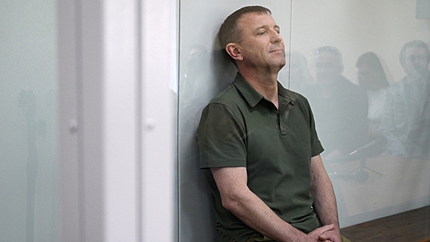 Следователи попросили суд перевести генерала Попова под домашний арест