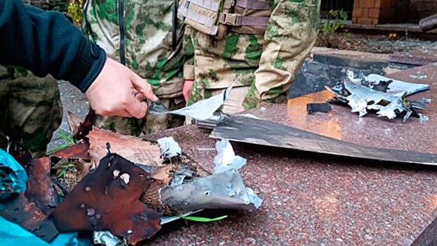 В Донецке неразорвавшаяся ракета HIMARS упала на территории больницы