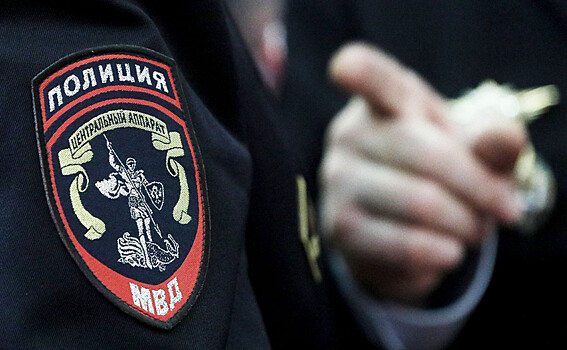 В Петербурге задержали ранившего ножом полицейского