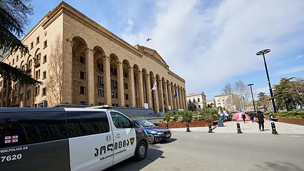 В Тбилиси отказались считать Америку «маяком демократии»