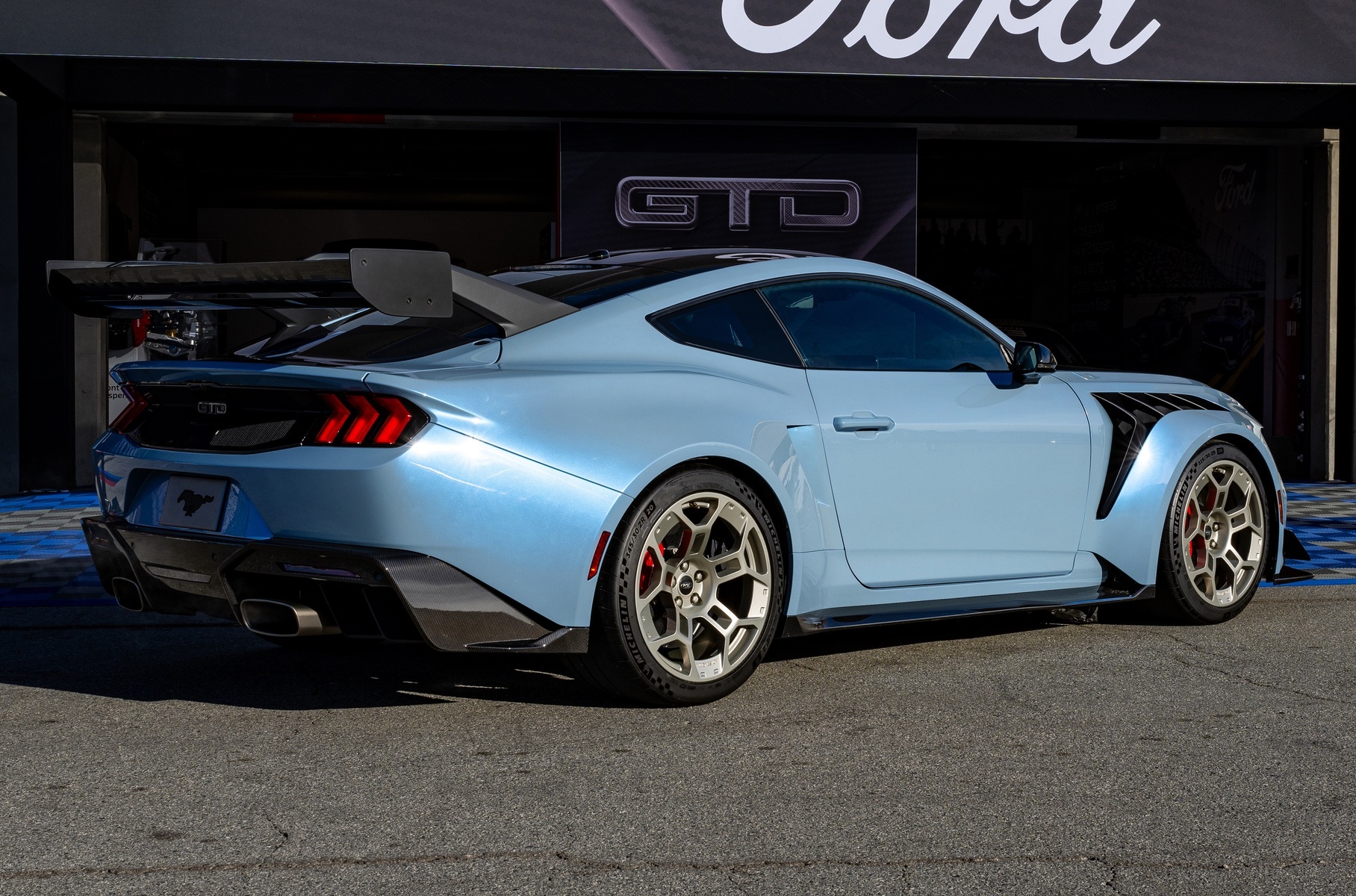 Ford Mustang GTD стал самым мощный дорожным «Мустангом» в истории2