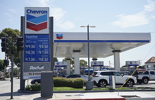 Глава Chevron обвинил власти США в росте цен на энергию