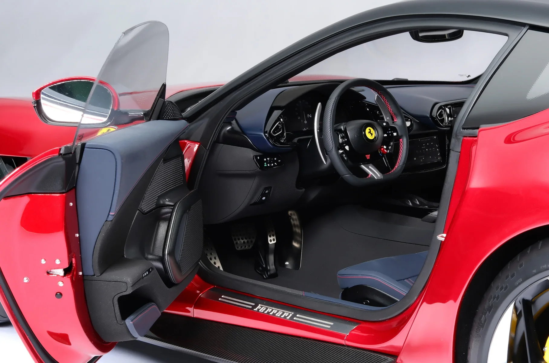 Игрушечную Ferrari 12Cilindri продают по цене двух Lada Granta3