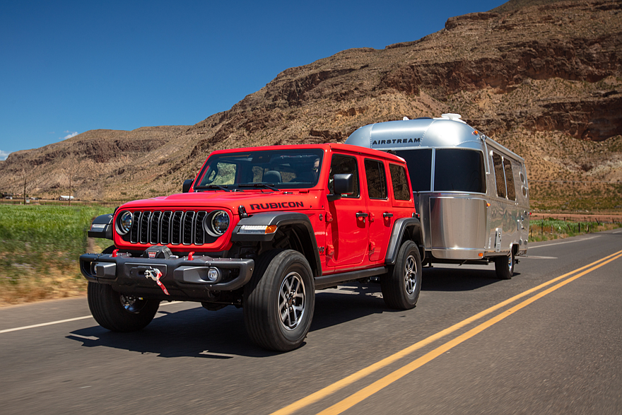 Jeep Wrangler получил обновки к 2025 модельному году: изменения коснулись техники1