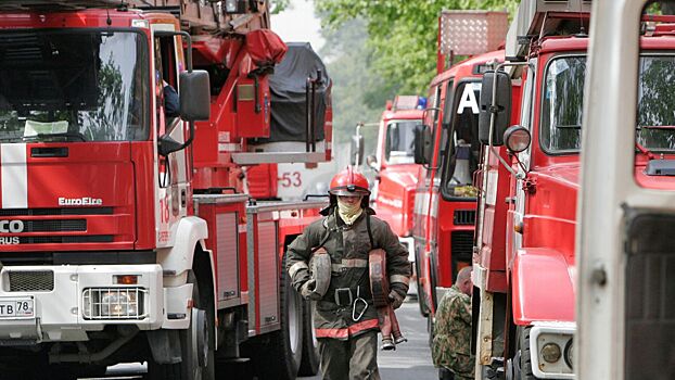 На севере Москвы загорелись несколько квартир в жилом комплексе